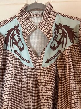 Western Horse Yoke Blouse in Brown and Light Blue